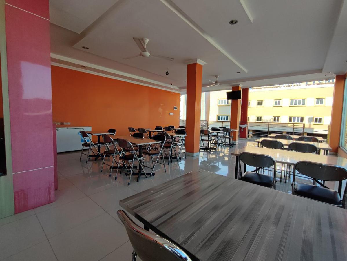 Collection O 91464 7 Dream Hotel Παλεμπάνγκ Εξωτερικό φωτογραφία